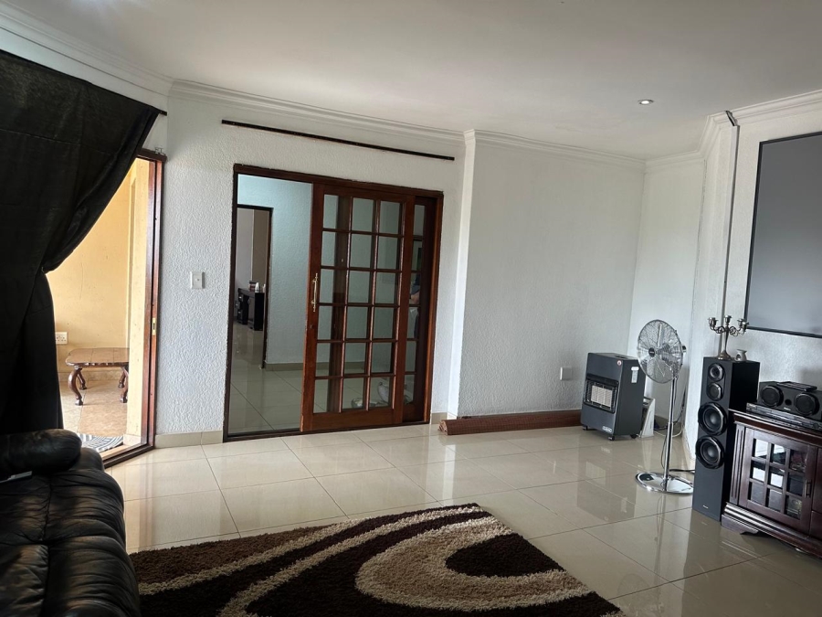 9 Bedroom Property for Sale in Safari Gardens North West